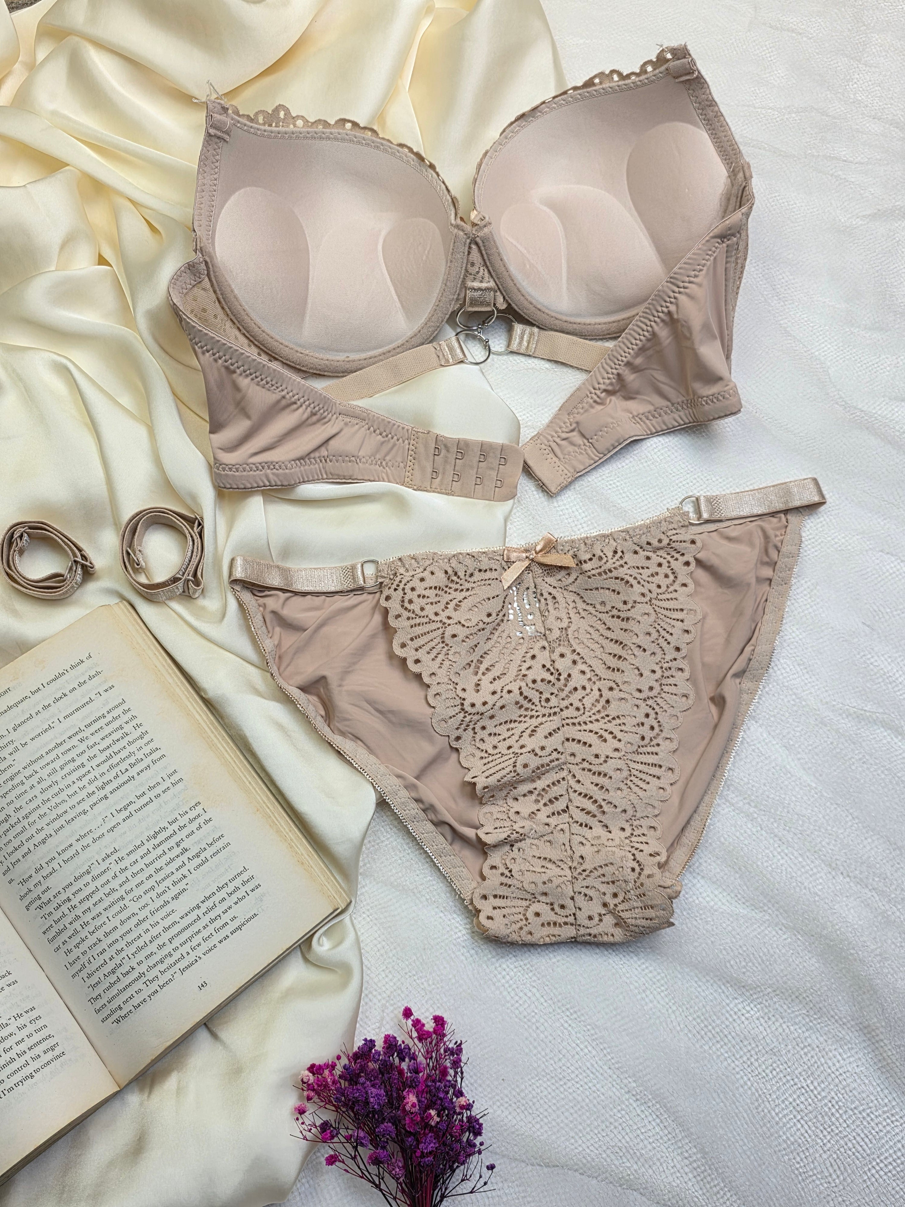 Cup Elegant Lacy Double Padded Bra & Panty Set