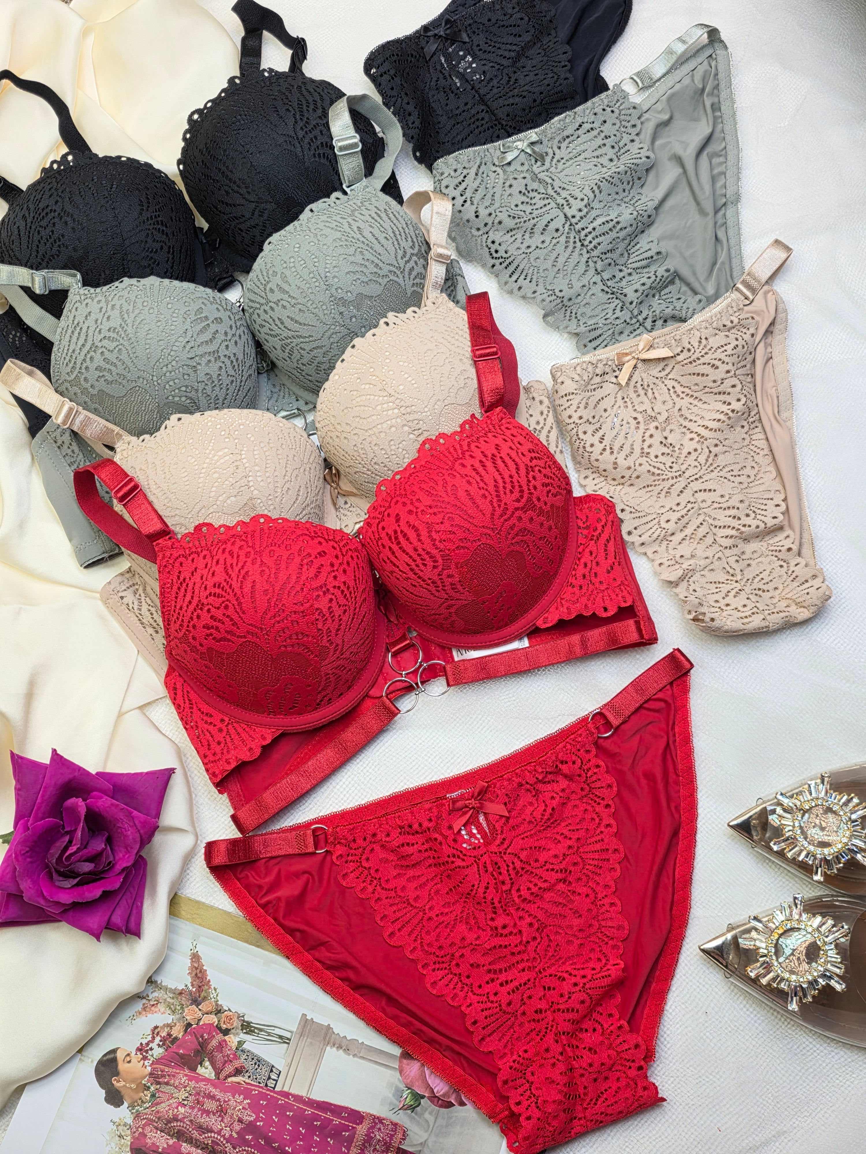 Cup Elegant Lacy Double Padded Bra & Panty Set