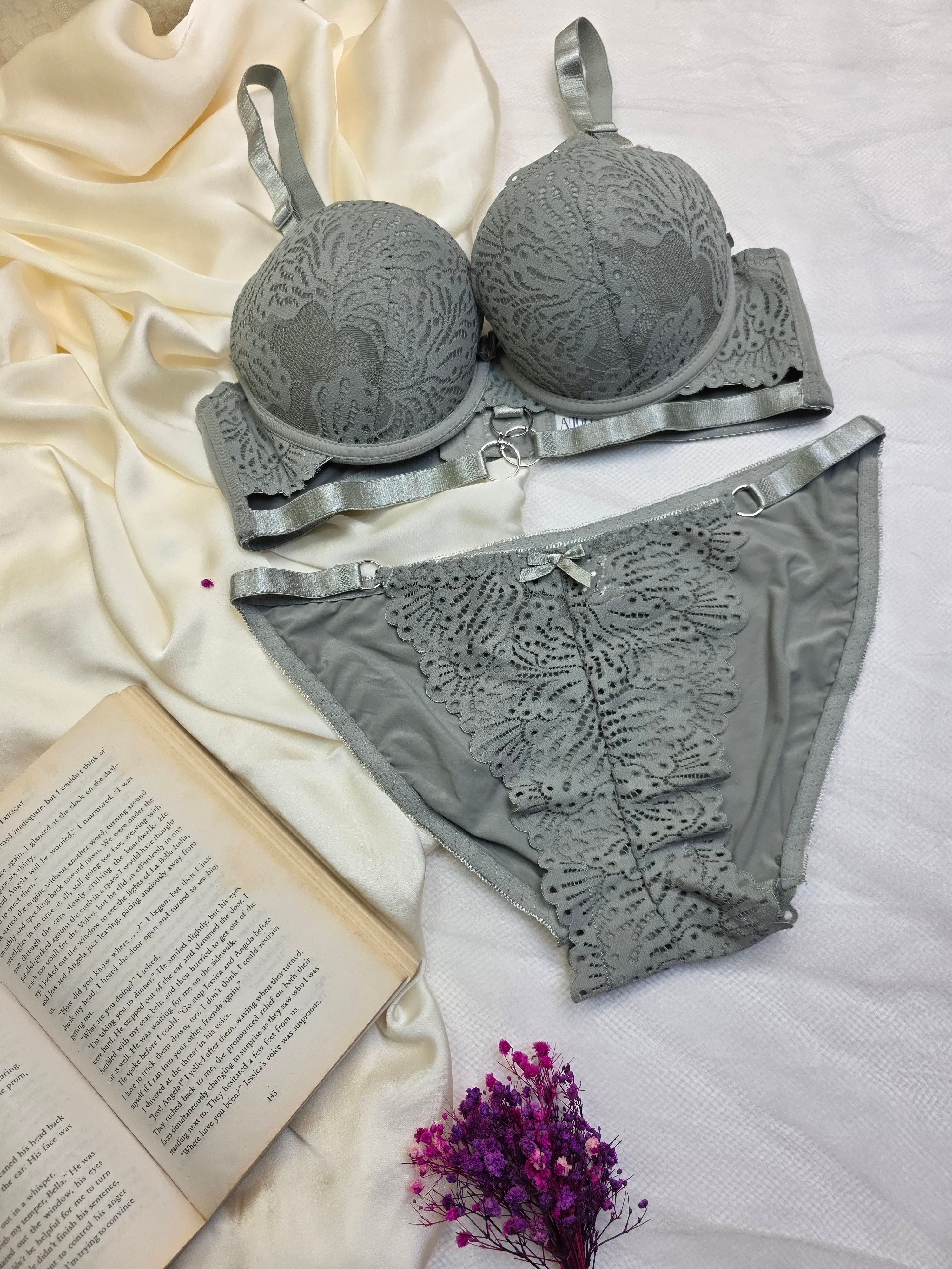 Cup Elegant Lacy Double Padded Bra & Panty Set